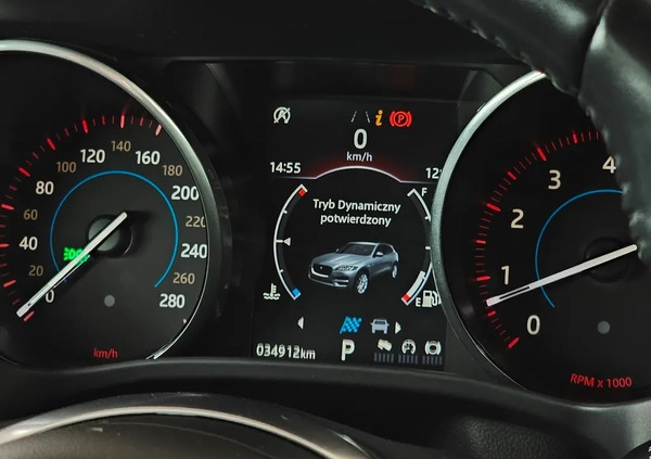 Jaguar F-Pace cena 149900 przebieg: 35000, rok produkcji 2017 z Szepietowo małe 562